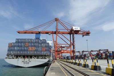 一季度深圳進出口首破萬億元大關，展現強勁外貿韌性